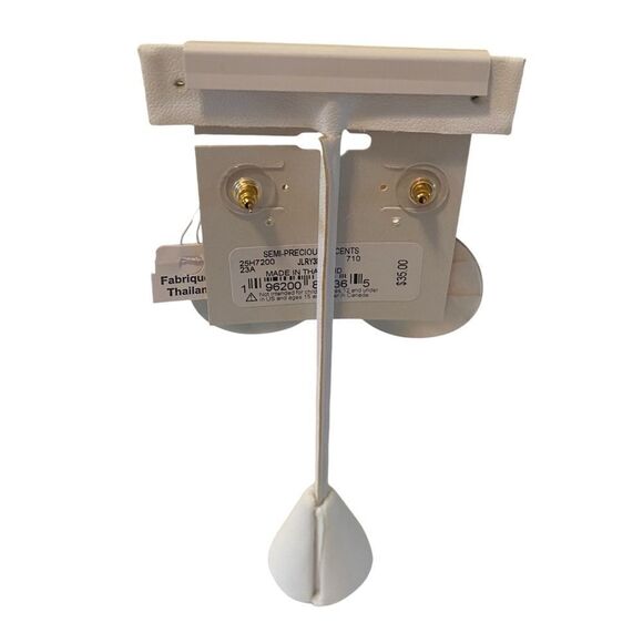 Beautiful Modern Shell Earrings w/Goldtone Hardware. - Picture 4 of 6